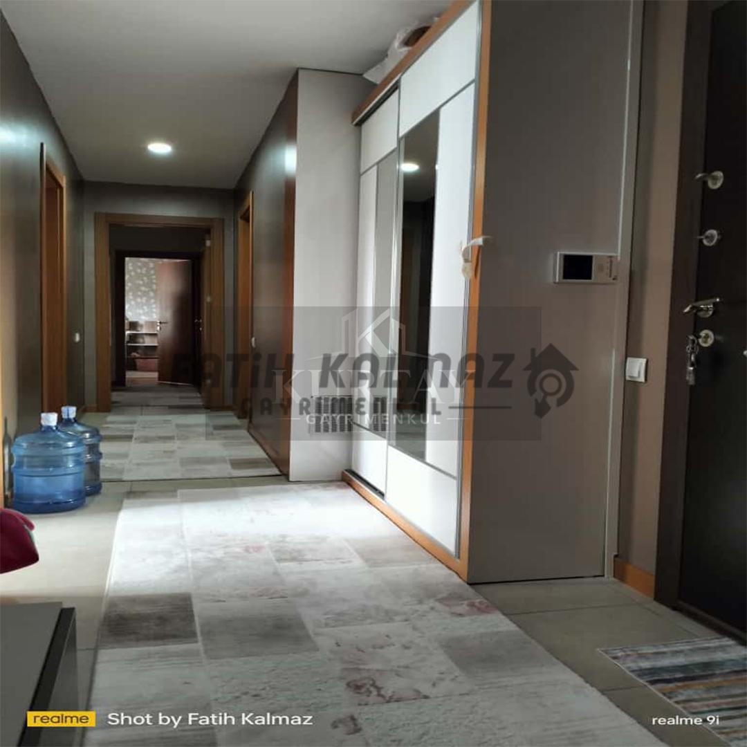 Konya Selçuklu Hacıkaymak Mahallesi’nde Satılık 3+1 AraKat Daire – 165 m², Site İçi