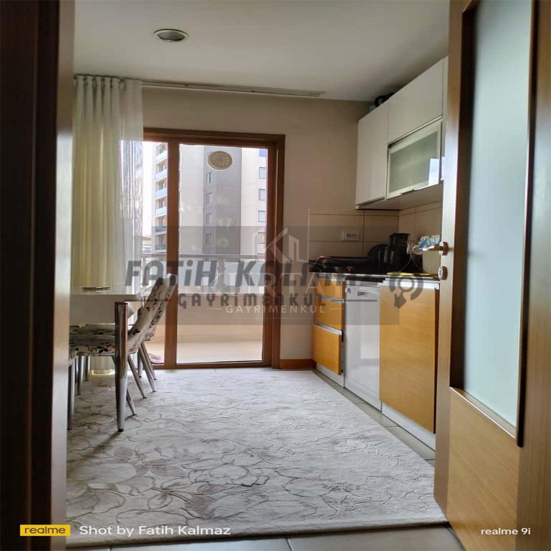 Konya Selçuklu Hacıkaymak Mahallesi’nde Satılık 3+1 AraKat Daire – 165 m², Site İçi